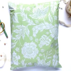 20 12x15.5 Sage Garden designer poly mailer